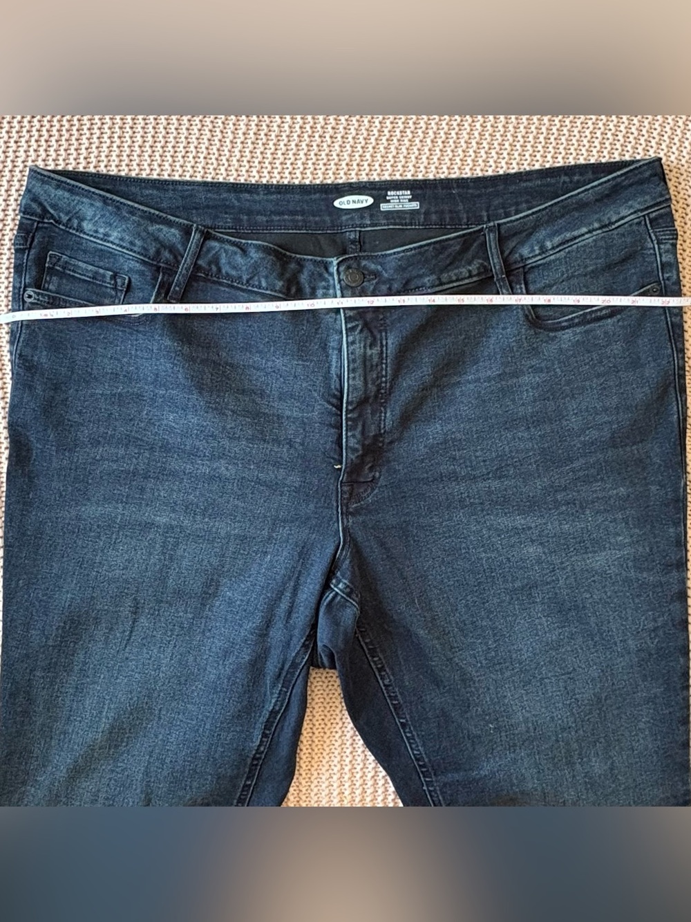 Old Navy Women's Skinny Jeans in Dark Blue Wash